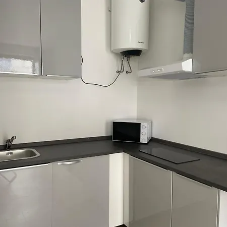 Europa Unita Apartman *